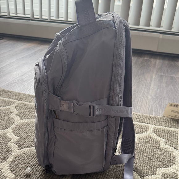 Steve Madden Silver Backpack - Picture 3 of 5